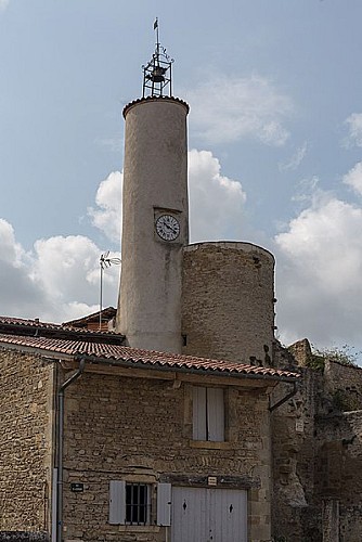 Vue du beffroi et de la tour 