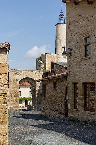 Vue depuis l'intérieur du village 