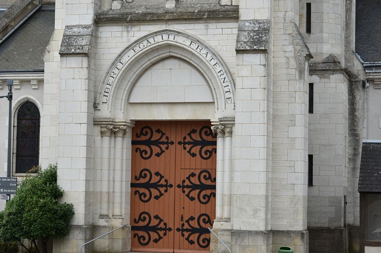 Autry-le-chatel - église St Etienne - 8 août 2018 - OT Terres de Loire et Canaux - IRémy (1)