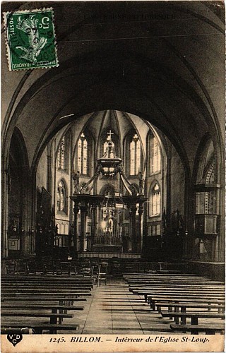 Carte postale de la nef de l'église 