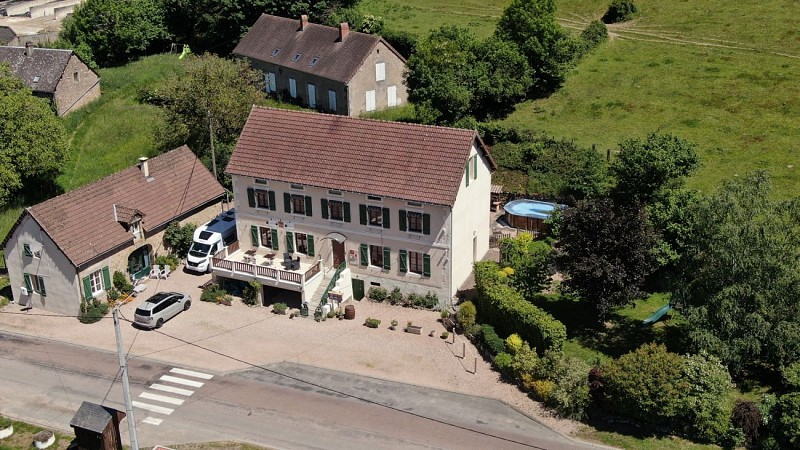 Auberge drone