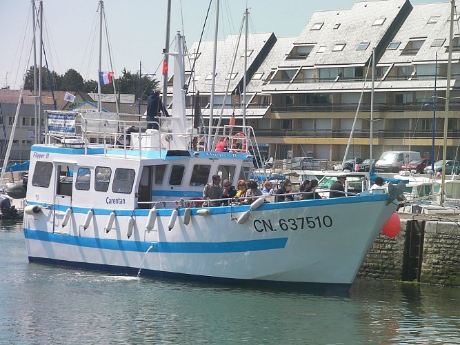 Navigation et pêche du côté de la pointe du Hoc