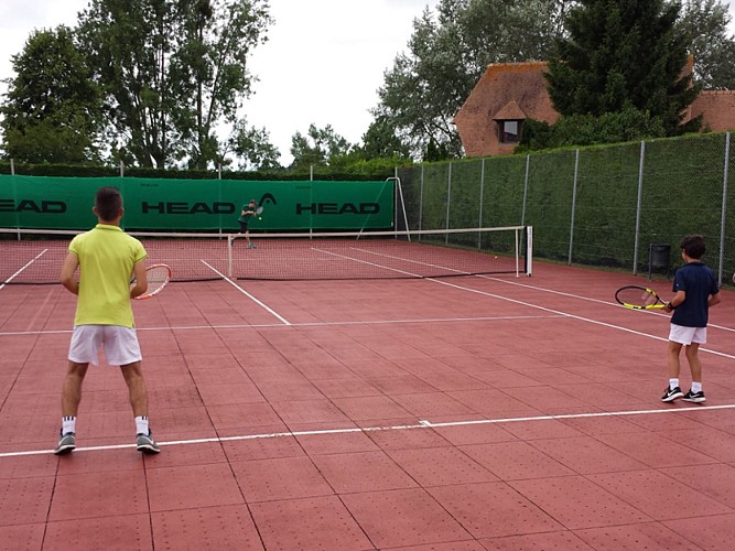 Location de courts de tennis à Saint-Arnoult