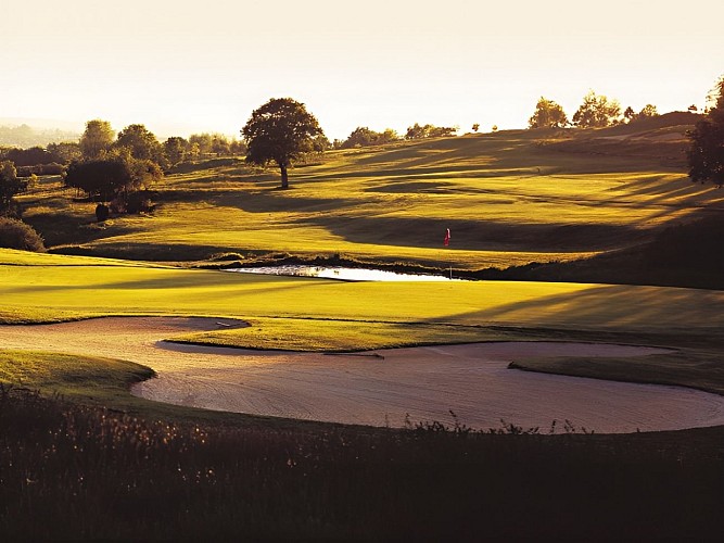 Golf Barrière Saint Julien - Green au coucher du soleil