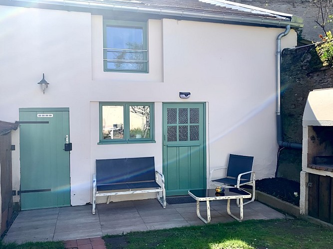 maisonnette-entre-bourg-et-mer-facade