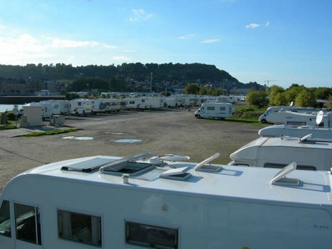 Aire de stationnement camping-cars de Honfleur