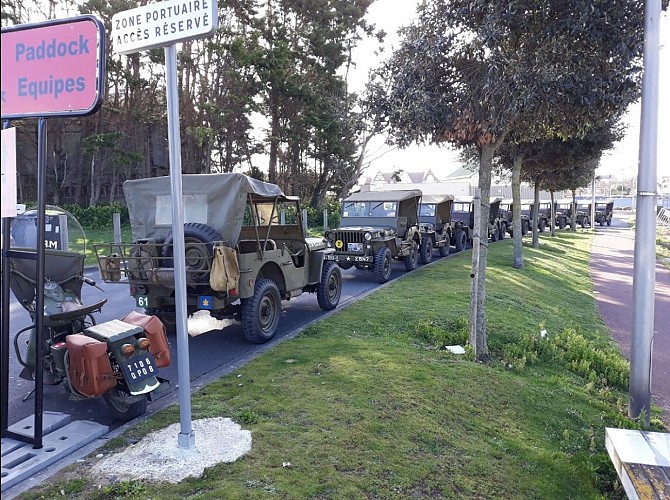 Visite en jeep avec les Compagnons d'Irène