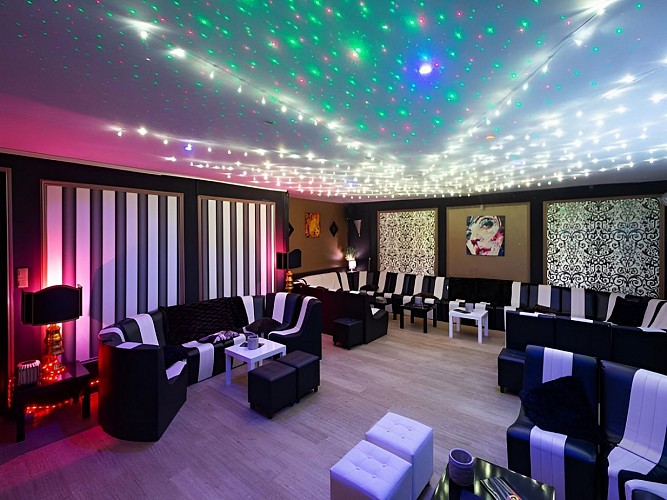 Guest-Lisieux-salon-prive