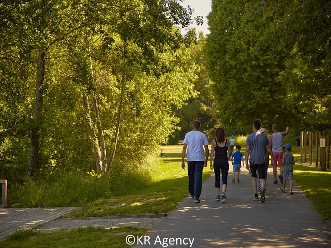 Damville-Etang_Famille_114