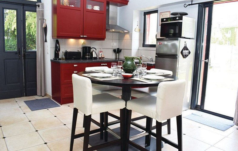 Auxais-meublé-la-chapelle-4