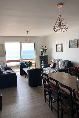 H7054-saint-martin-de-brehal-2