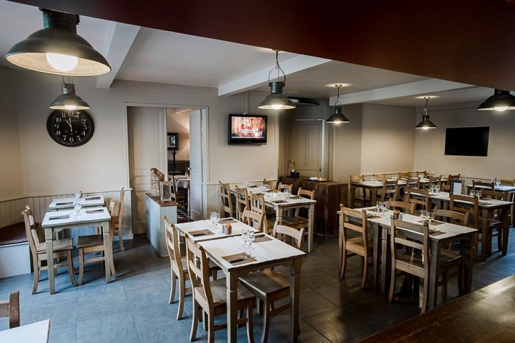 Restaurant hotel de la gare gavray sur sienne (1)