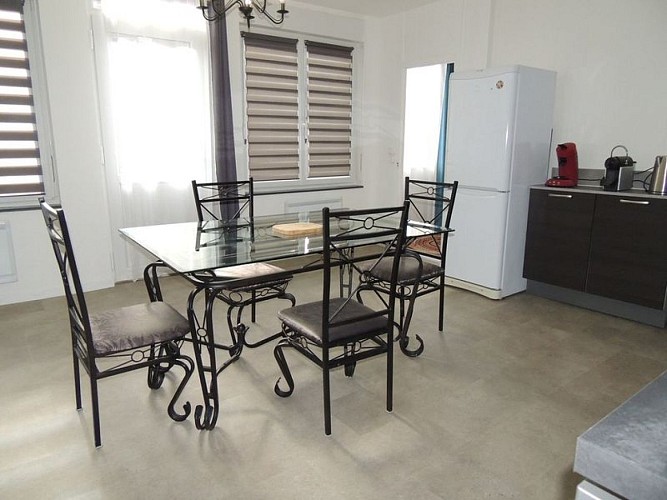 La-Halte-Cycliste-3-Domfront-800