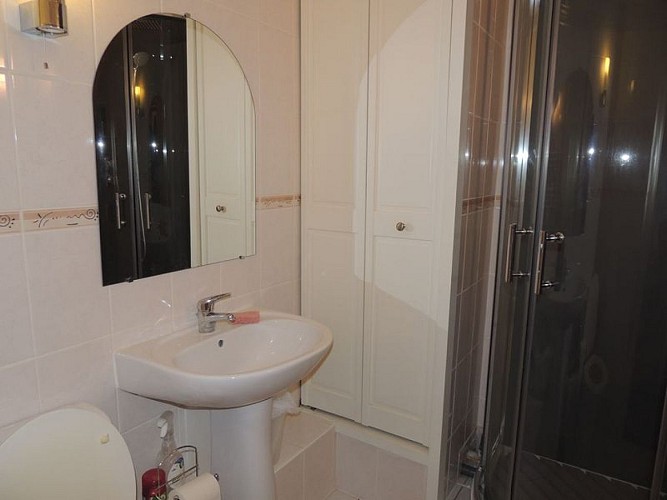 Residence-du-lac-95-Bagnoles