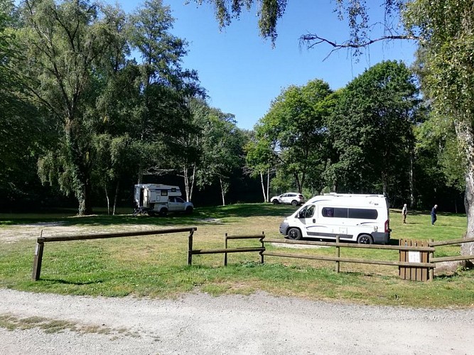 Aire de Saint Céneri le Gérei