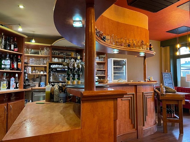 Brasserie-Du-Theatre-2-Mortagne-800