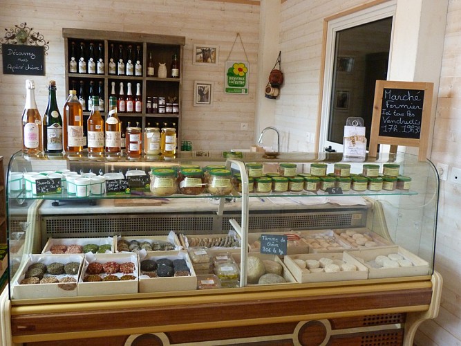 magasin-produits-chevre©chevrerie-de-bliquetuit