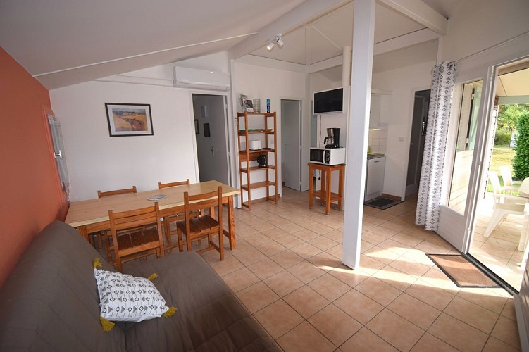 HLOAQU047FS0028B_2chalet rénové Bergeronnette