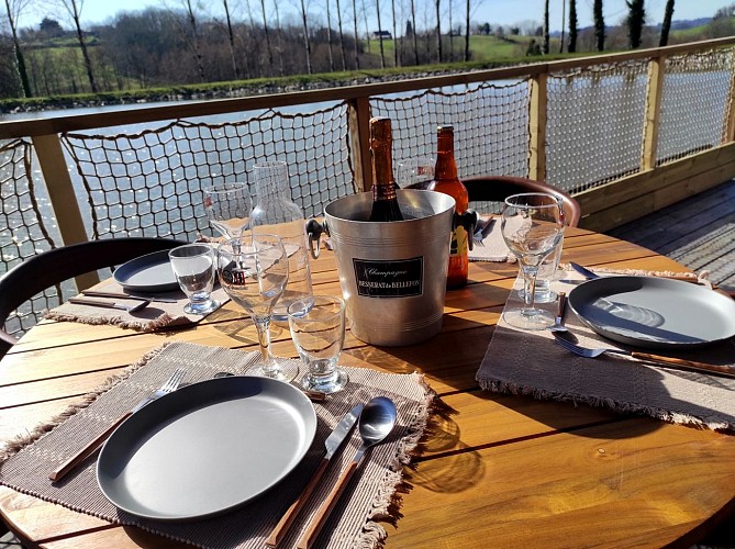 1709220451332 retouchee