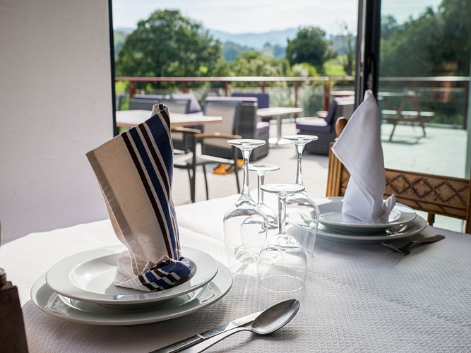 Ferme Auberge Menta - table - Les Aldudes