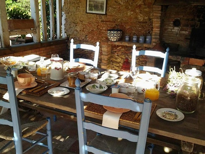 les hotes de guillemets5.jpg_5