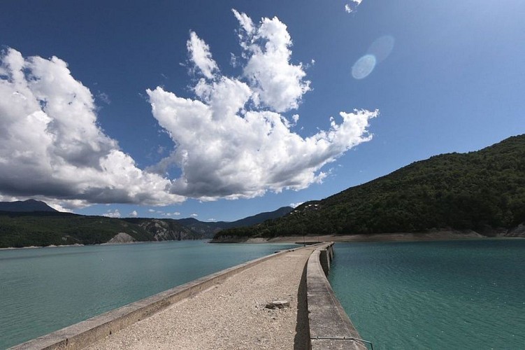 Viaduc de Chanteloube lors des hautes eaux