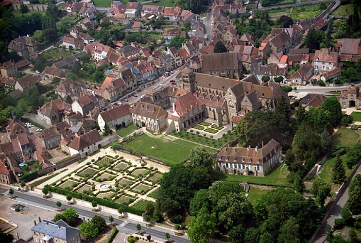 Musée et Jardin du Prieuré de Souvigny