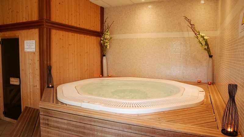 Hotan 1 PORTET SUR GARONNE