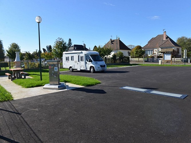 Aire de camping-car de Saint-Cyr-du-Ronceray