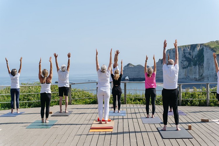 Yoga-Etretat-Arthur-©Joshua-Mellin-Photographe-14