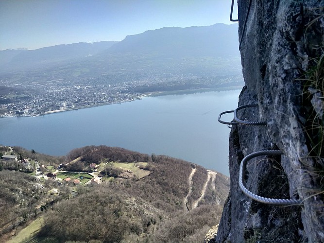 Osmoz' - Location de vélos, vélos électriques, Encadrement sports de nature