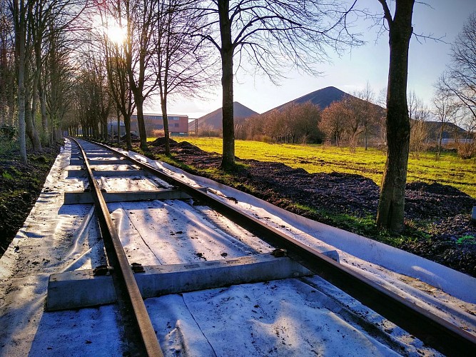 la voie ferrée patrimoniale en construction