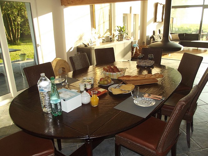 côté salle à manger 