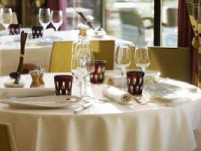 reuilly-sauvigny_auberge_le_relais__salle_de_restaurant