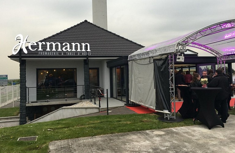 hermann-dury 1075x700