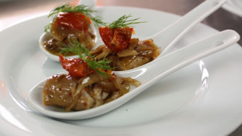 Ault_La-Salicorne_Amuse-bouche-maquereau-en-escabeche@La-Salicorne_2021