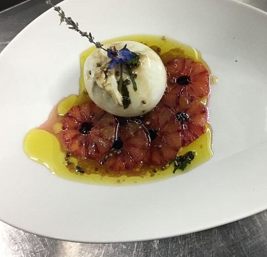 Ault_La-Salicorne_Burrata-aux-oranges-sanguines@La-Salicorne_2021