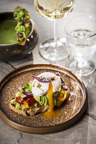 Bar et restaurant - Château Jeanne &amp; The Forest