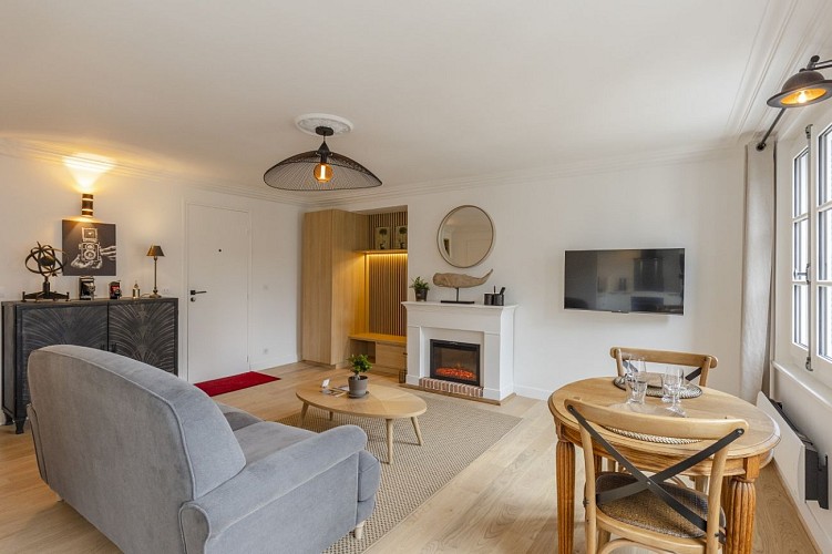 La petite Source- Honfleur - pièce de vie