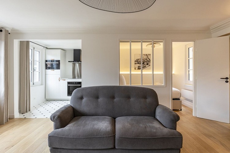 48lo_d6029fab-18f4-4603-8f57-1154d5294b64