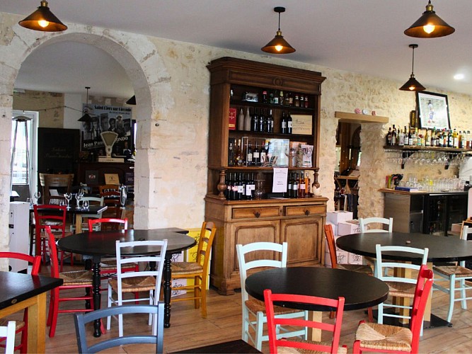 Le Millesime restaurant St Ciers - 800x600