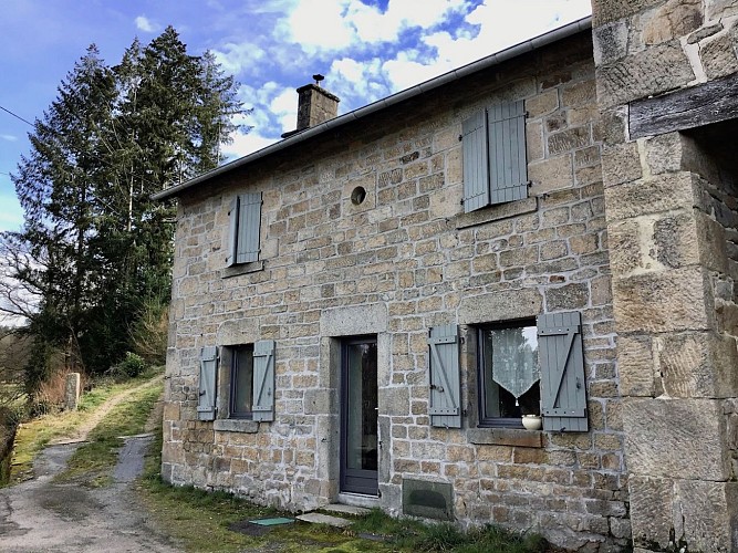 Meuble Ferme de Lauzat L Albizia (1)