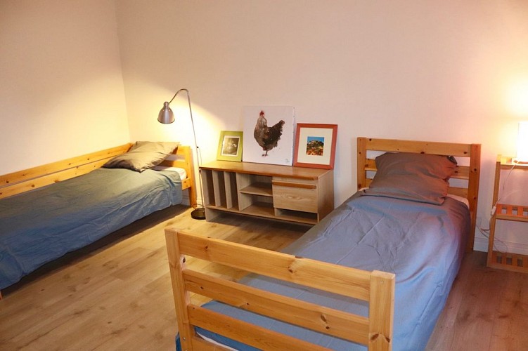 Chambre 2 lits simples à l'étage