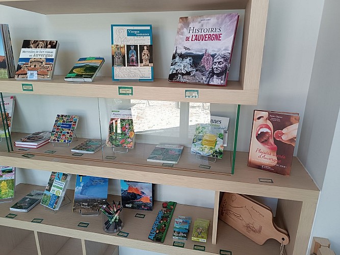 Saisonales Büro in Saint-Saturnin