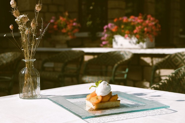 La Table de l'Hostellerie du Lys