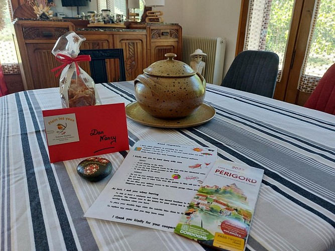 gite plein les yeux avec piscine à beynac (14)