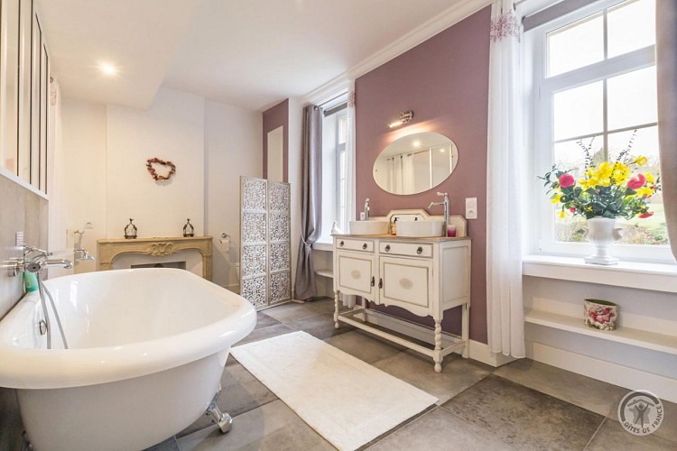 Gîtes de France G33317 : Le Presbytère au bord de l'Etang