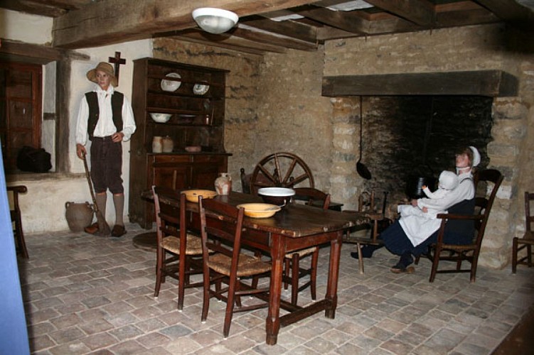 Pièce à vivre reconstituée à la ferme acadienne n° 6