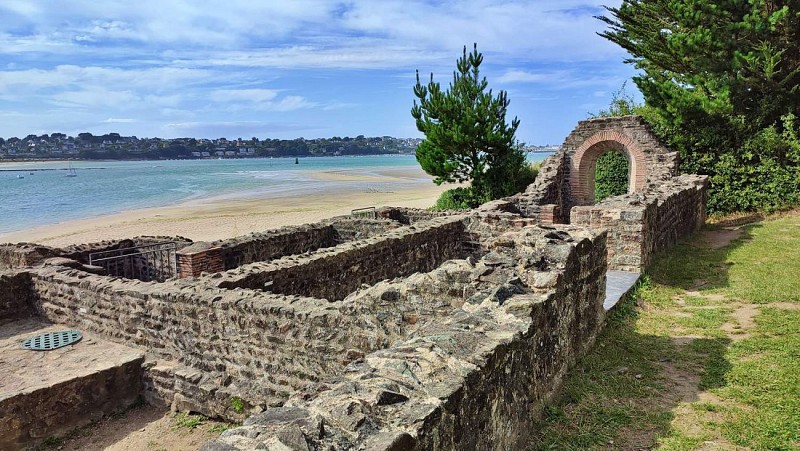 Les thermes romaines à Plestin les Grèves