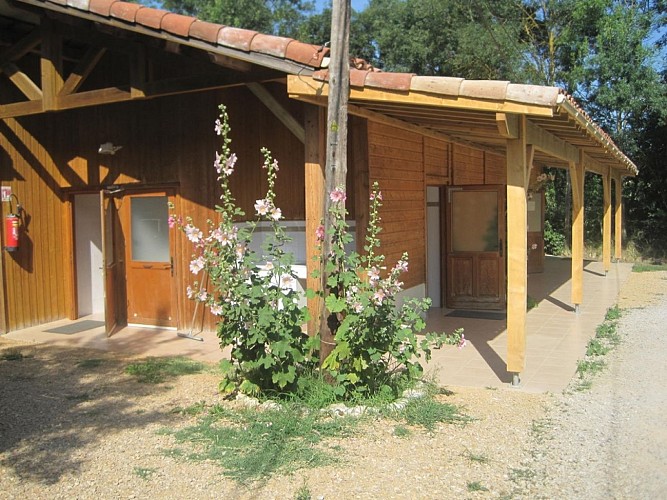 Sanitaire camping le chemin vert SAINT LYS